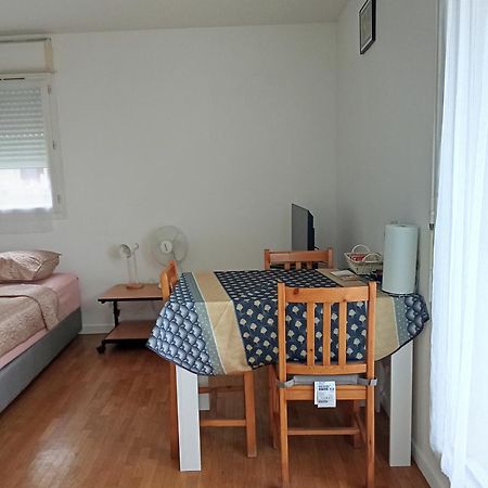 Studio Lumineux Courbevoie Exteriör bild